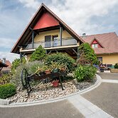 Holiday Home in Ruederbach Near Lake