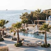 Seesoo Paros Beachfront Resort