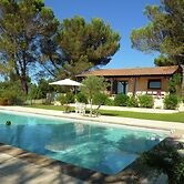Saint-siffret: Forest & Pool