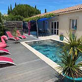 Villa Alba: Sunlit Comfort in Lirac