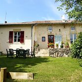 Seigneulles Garden Escape