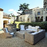 Castle in Bon-encontre With Pool & Garden