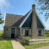 Cozy Villa with Garden near Wadden Sea