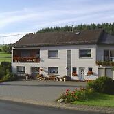 Apartment With 2 Rooms in Lirstal