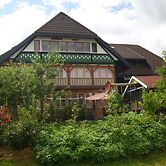 Pleasant Apartment in Bernauinnerlehen With Garden