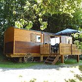 Charming Apartment in Sensenruth with Hot Tub