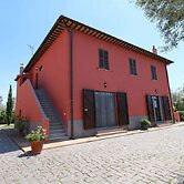 Spacious Farmhouse near Montalto di Castro with Shared Pool
