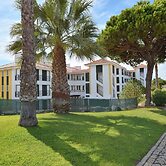 Spacious Apartment in Quarteira With Swimming Pool