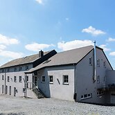 Group Escape in Mellier