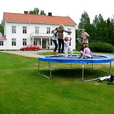 A Grand Getaway for Family and Friends