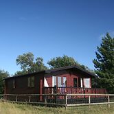 Spacious Cottage With Sauna