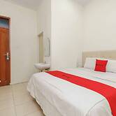 RedDoorz @ Haraito Tarutung