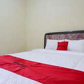 RedDoorz near Lippo Plaza Buton