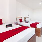 RedDoorz Plus near Vigan City Commercial Center