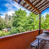 Farmhouse in Montescudaio with Shared Pool near Sea & Park