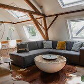 Vibrant Farmhouse near Forest in Heeze-Leende