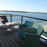 Contemporary Apartment in Kamperland near Lake