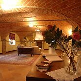 Mansion in Nizza Monferrato With Pool & Views