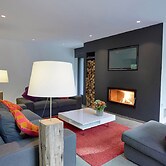 Jalhay Pondside Forest Home