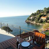 Charming Apartment With Terrace and Beautiful sea View. Near the Beach