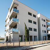 Wonderful Apartment in St Pere Pescador With Communal Pool