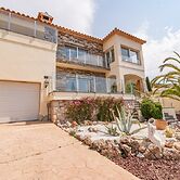 Modern Apartment in Roses With Swimming Pool