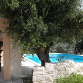 Sprawling Vlilla in Malades