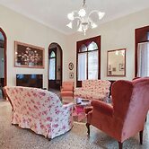 Belvilla by OYO Villa Fiorita Due