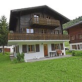 Chalet Aaekirsannaa South-Facing Free-standing Chalet