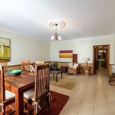 Cozy Cottage in Vila Flor With Swimming Pool