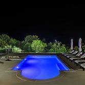 Brand new Countryside Villa With Heated Pool