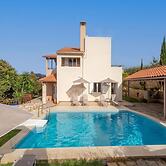Villa in Crete With Pool & Olive Grove Views