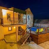 Large Holiday Home With Private Pool, Wellness & Sea View