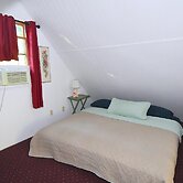 River Time Cabin -time Floats Away!