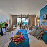 Orient Beach Hotel