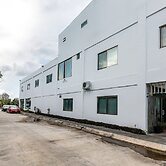 Capital O Cancun International Airport 24/7,