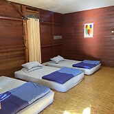 Sawarna Little Hula Hula