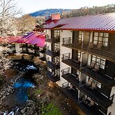 Bear Creek Inn