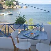Alkistis Cozy By The Beach Apt In Ikaria Island, Therma 1st Floor