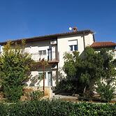 Barbara's 3 Bedroom Apartment