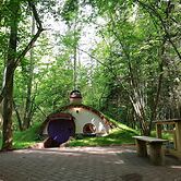 Hobbitland Eco Hotel