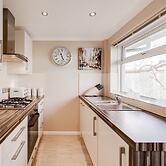 Bungalow 2 min Walk to Beach and sea Sleeps 6