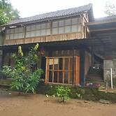 Homestay Kurnia - Hostel