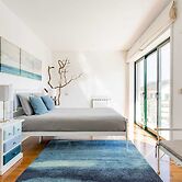 Apartment by the Sea, With Pool