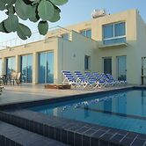Sunny Villa, a Perfect Spacious Villa With Private Pool, Wifi & Ac in 