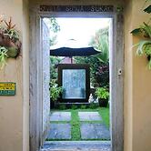 Hibiscus Guest Suitebest Breakfast in Bali