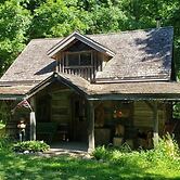 Circa 1850 Settlers Cabin