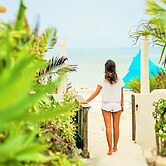 Villa - Right on the Beach, Under the Coconut Trees, Sleeps 10, Pool, 