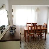 Apartment A 150 M From the Beach, With Three Bedrooms for 6 People