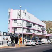 55 on Main Guesthouse and Spa